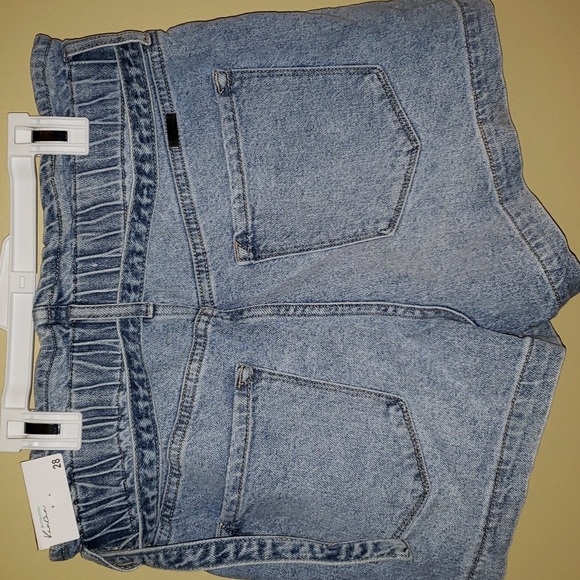 KanCan shorts - Picture 2 of 4